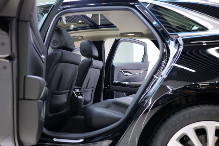 凯迪拉克XTS 2018款 28T 精英型中控内饰7008