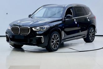 宝马X5 2022款 改款 xDrive 30Li 尊享型M运动套装