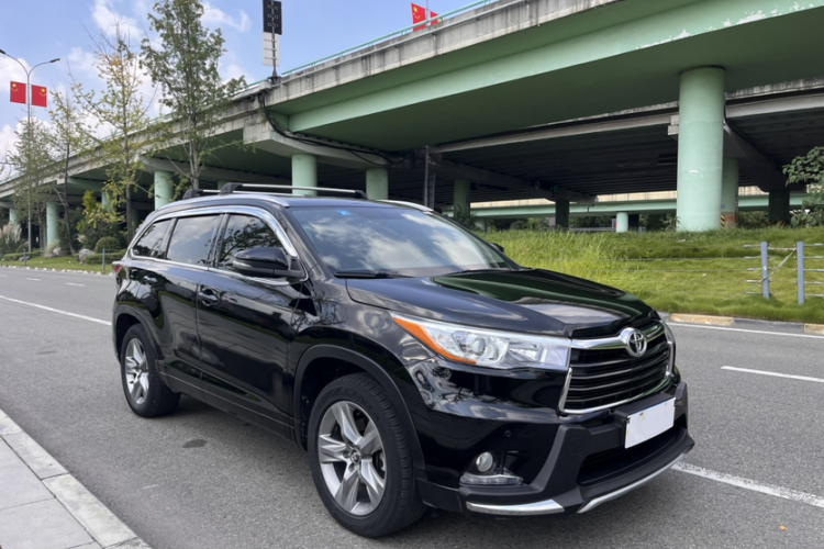 丰田 汉兰达 2017款 2.0T 四驱豪华版 7座车身外观6004