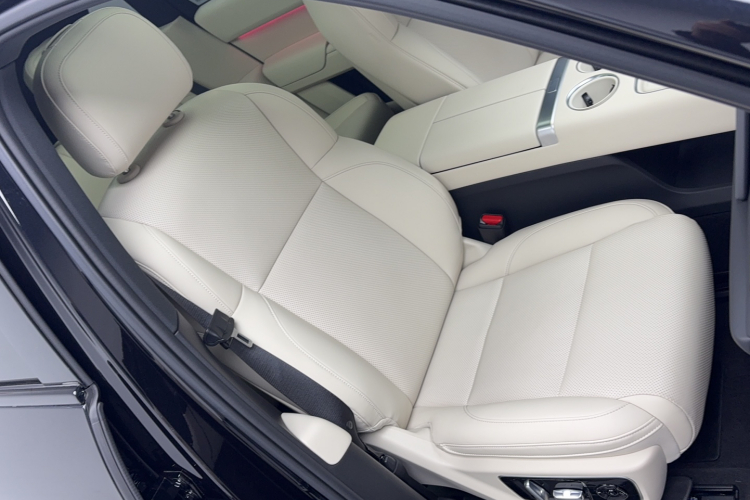 理想汽车 理想L7 2024款 MAX中控内饰7004