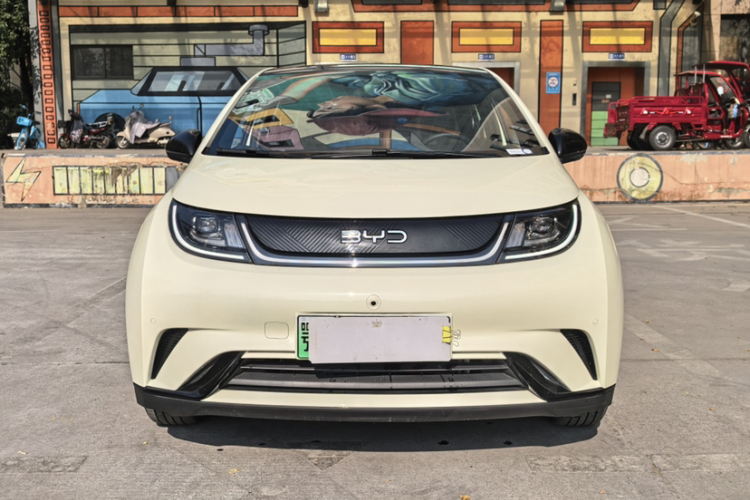 比亚迪 海豚 2025款 420km 时尚版车身外观6009