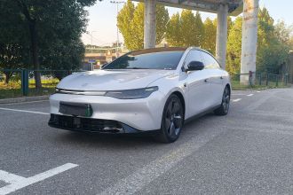 零跑汽车 零跑C01 2022款 四驱双电机高性能版