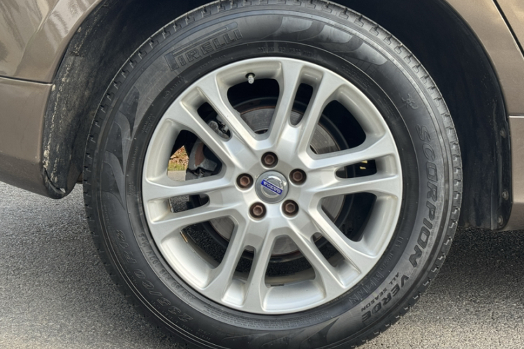 沃尔沃XC60 2015款 T5 智进版车身外观6008