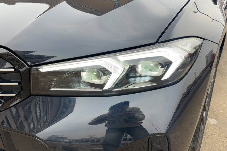 宝马3系 2024款 325i M运动曜夜套装局部细节36