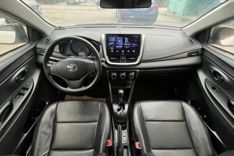 丰田 YARiS L 致炫 2019款 1.5E CVT魅动版 国VI中控内饰7002