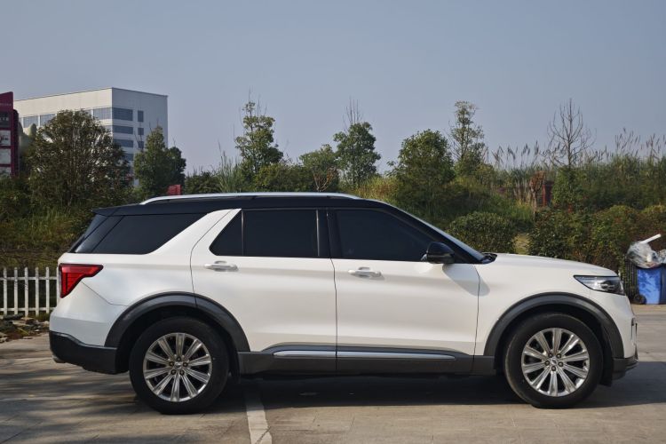 福特 探险者 2020款 EcoBoost 285 四驱钛金版 6座车身外观6003