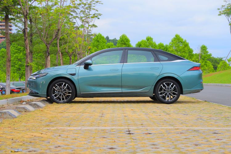 小鹏P5 2024款 500Pro版车身外观6007