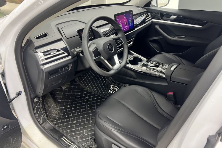 比亚迪 秦PLUS 2021款 EV 400KM 领畅版中控内饰7001