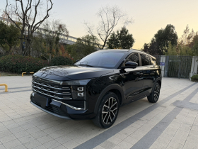 思皓X8 PLUS 2023款 1.5TGDI DCT智享版 7座