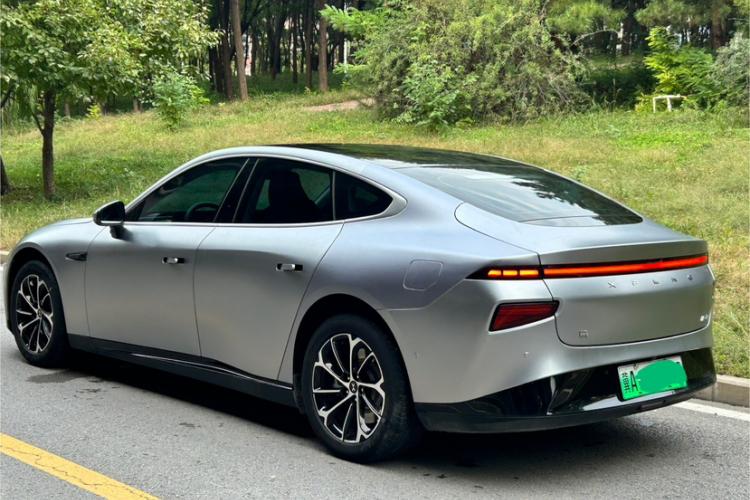 小鹏P7 2022款 625E车身外观6003