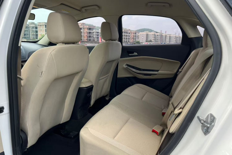 福特 福睿斯 2017款 改款 1.5L 自动舒适型中控内饰7003