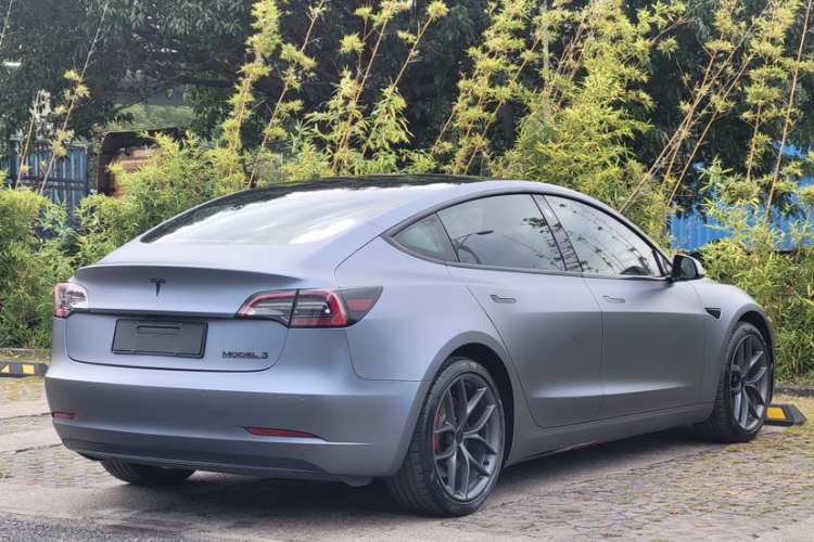 特斯拉 Model 3 2022款 Performance高性能全轮驱动版车身外观6006
