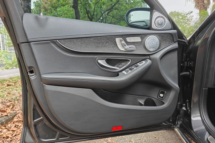 奔驰C级 2020款 改款 C 260 L中控内饰7014