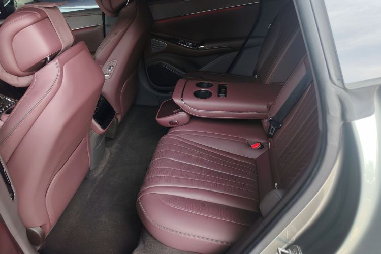 腾势Z9GT 2024款 630四驱Pro版中控内饰7004