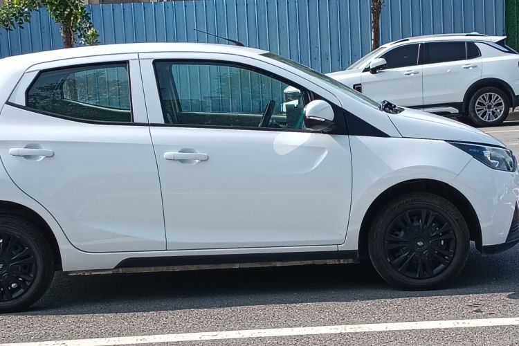 江铃集团新能源 易至EV2 2024款 201km 舒适型车身外观6008