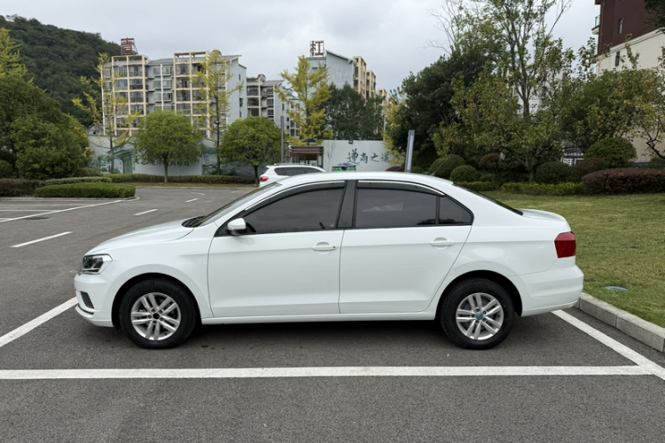 大众 捷达 2017款 1.5L 手动时尚型车身外观6004