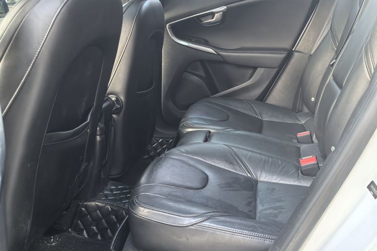 沃尔沃V40 2017款 T3 智逸版中控内饰7002