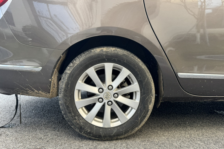 别克GL8 2017款 25S 豪华型 国V车身外观6012