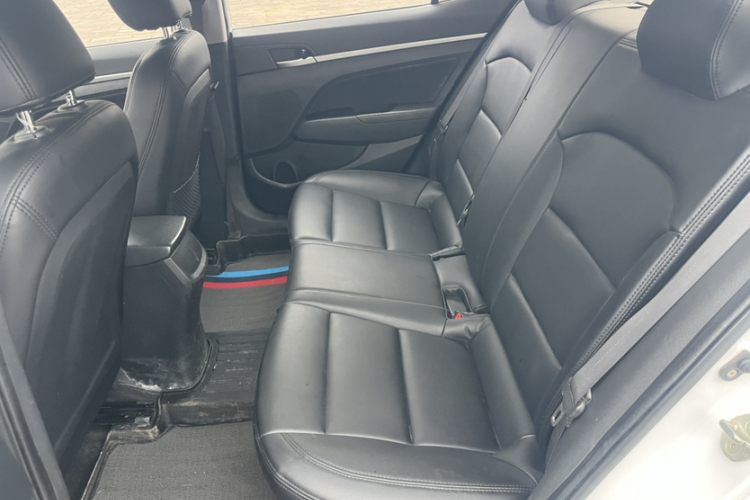 现代 领动 2019款 1.5L 手动智炫·活力型中控内饰7002