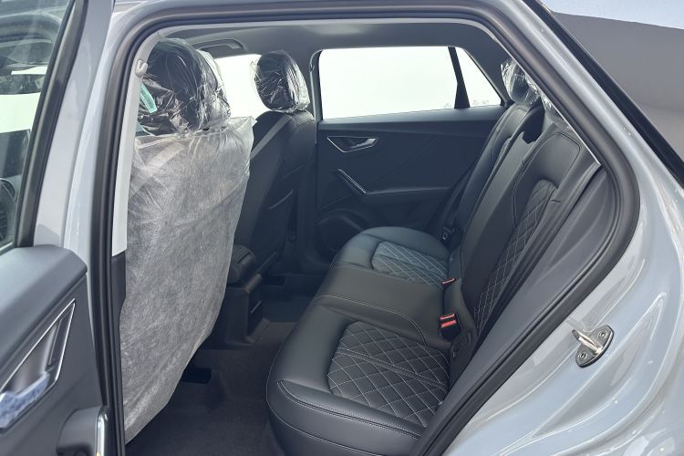 奥迪Q2L 2025款 35TFSI 时尚动感型中控内饰7006