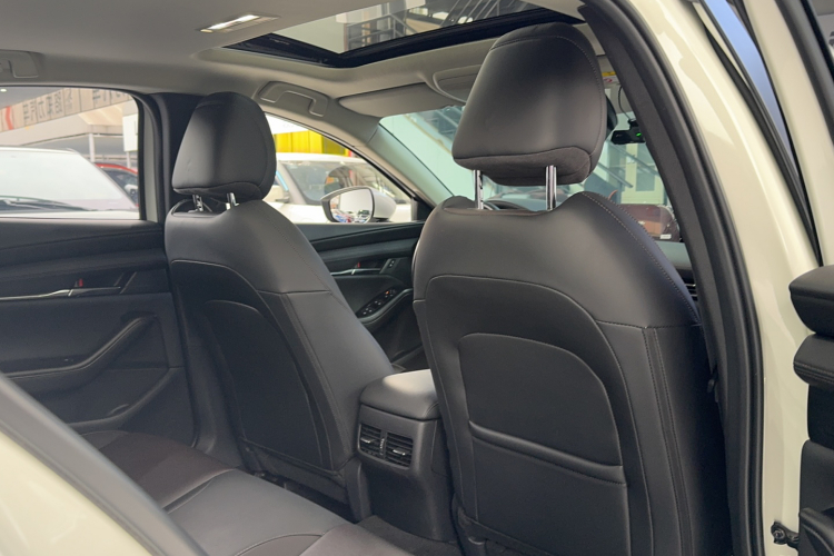 马自达3 昂克赛拉 2023款 2.0L 自动质雅版局部细节9006