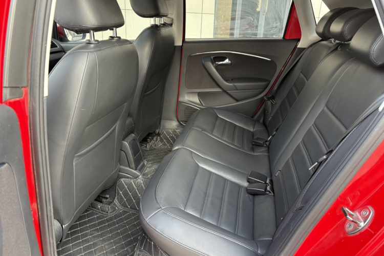 大众 Polo 2014款 1.6L 自动豪华版中控内饰7007