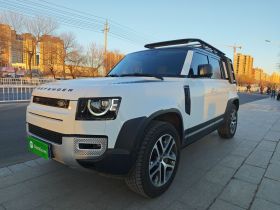 路虎卫士 2023款 改款 110 3.0T P400 暗黑特别版