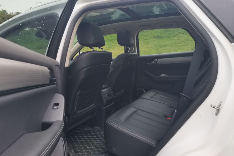 比亚迪 唐 2018款 2.0T 自动智联尊荣型 7座 国V中控内饰7002