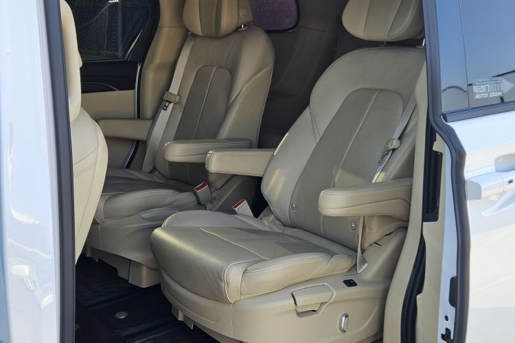 别克GL8 2023款 ES陆尊 尊享型和悦版中控内饰7005