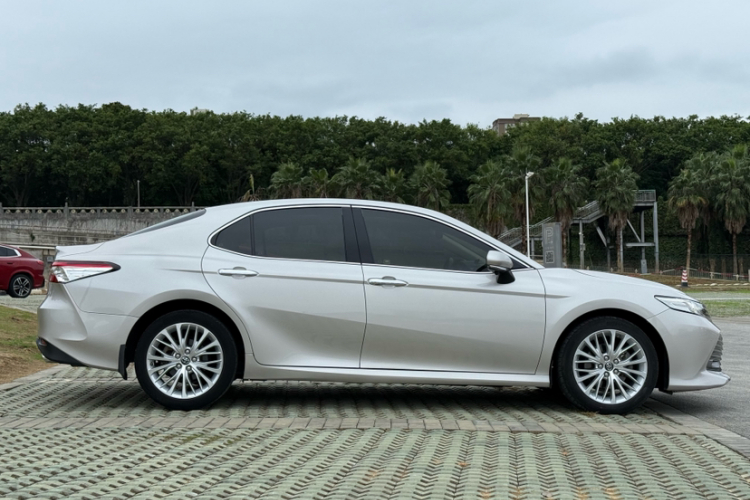 丰田 凯美瑞 2019款 2.5G 豪华版 国VI车身外观6002