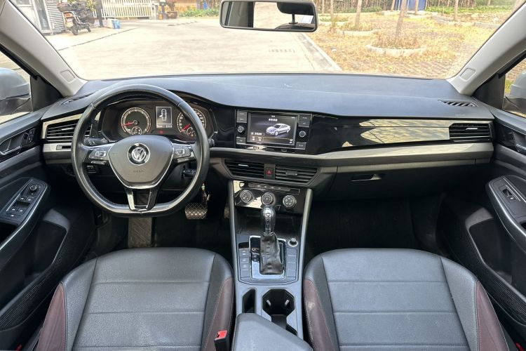 大众 宝来 2020款 1.5L 自动舒适型中控内饰7003