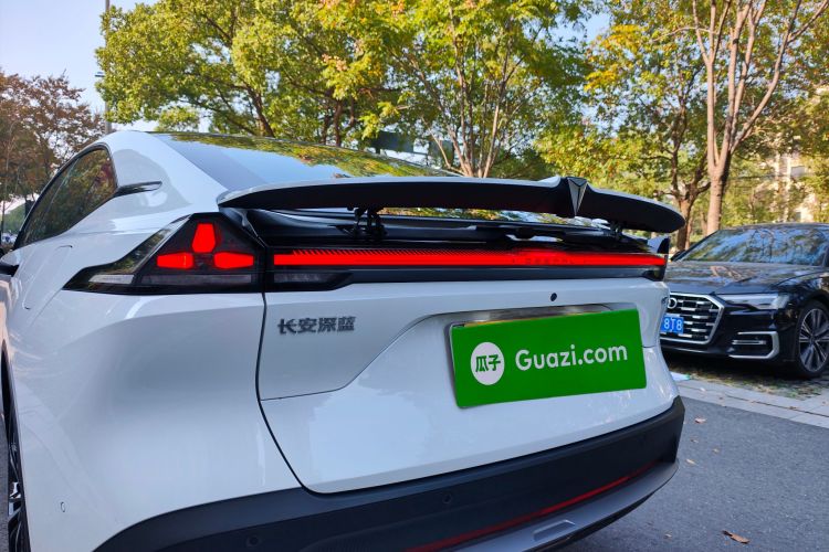 深蓝汽车 深蓝L07 2024款 230Max乾崑智驾ADS SE增程版车身外观6003