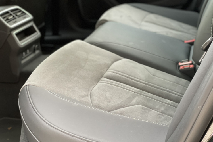 奥迪A6L 2024款 40 TFSI 豪华动感型中控内饰7007