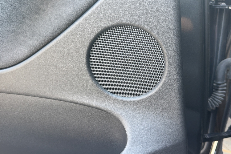 特斯拉 Model 3 2021款 标准续航后驱升级版局部细节16