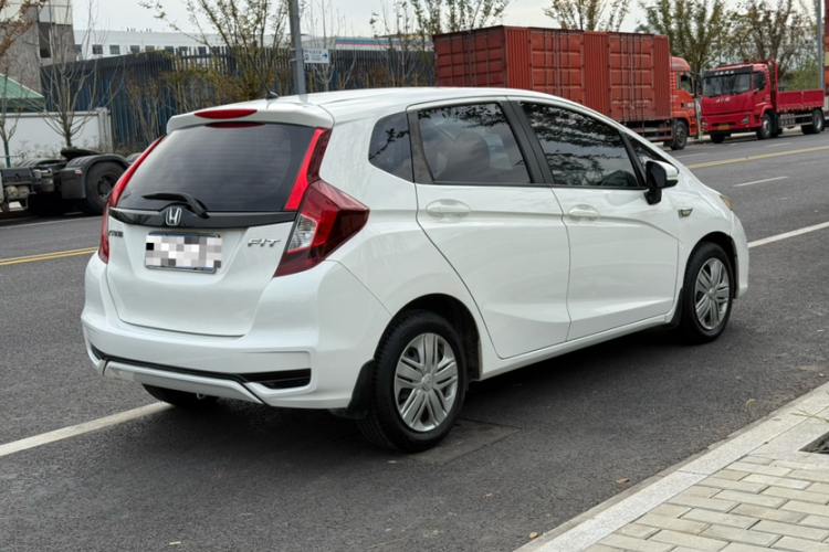 本田 飞度 2018款 1.5L CVT舒适版车身外观6008