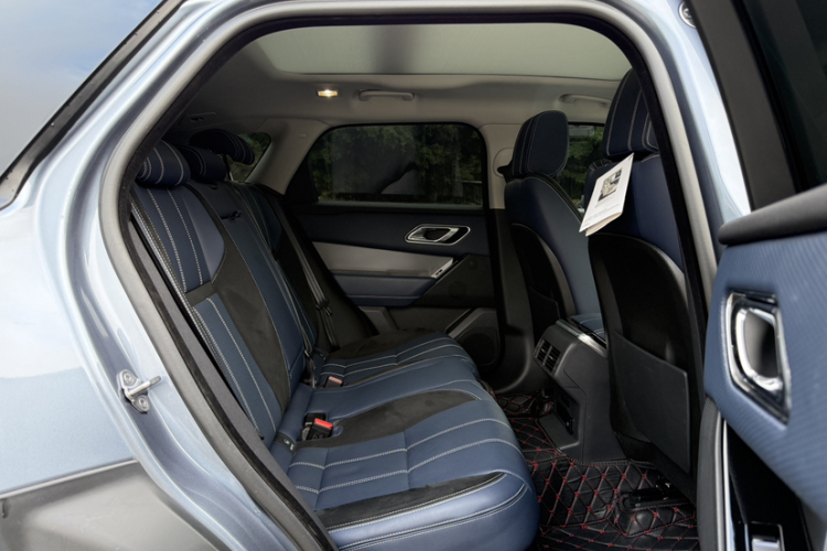 路虎 揽胜星脉 2018款 P250 S中控内饰7006