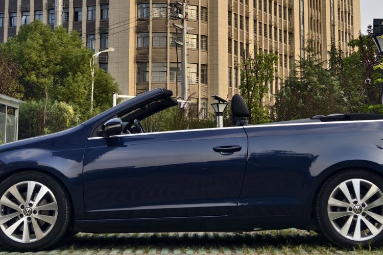 大众 高尔夫(进口) 2012款 1.4TSI 豪华敞篷版车身外观6006