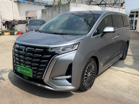 腾势D9 2022款 DM-i 970 四驱旗舰型