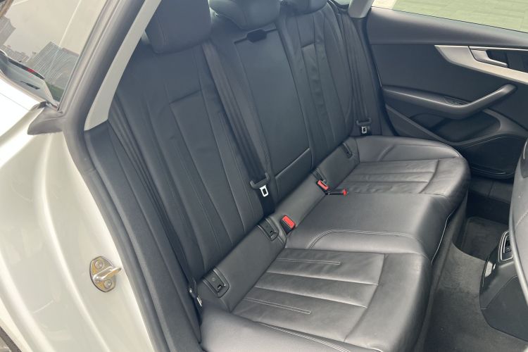 奥迪A5 2017款 Sportback 40 TFSI 时尚型中控内饰7008