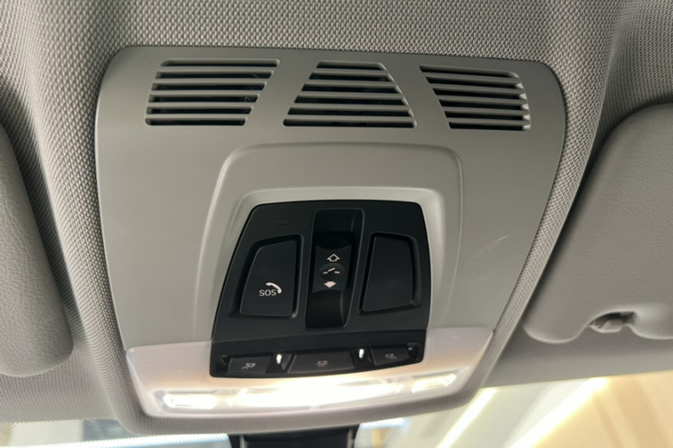 宝马X1 2019款 xDrive20Li 尊享型中控内饰7003