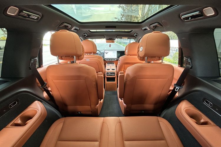 理想汽车 理想L8 2023款 Pro中控内饰7006