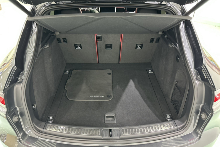 保时捷 2021款 Macan S 3.0T中控内饰7010