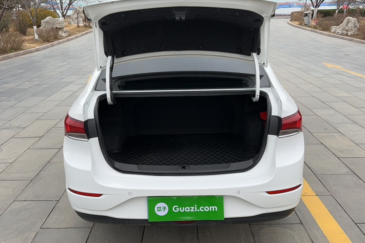 别克 英朗 2021款 改款 典范 1.5L 自动精英型局部细节23