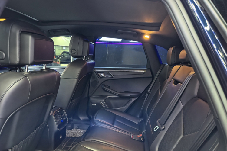 奥迪A6L 2020款 45 TFSI 臻选致雅型中控内饰7004