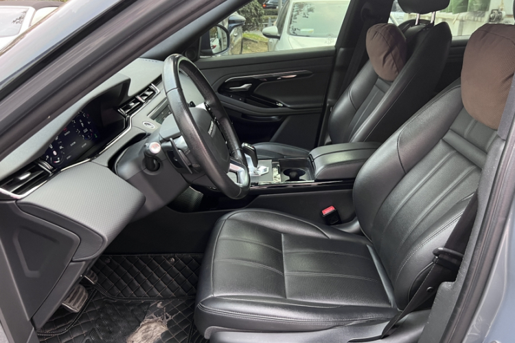 路虎 揽胜极光 2020款 249PS R-DYNAMIC S 曜黑运动版中控内饰7003