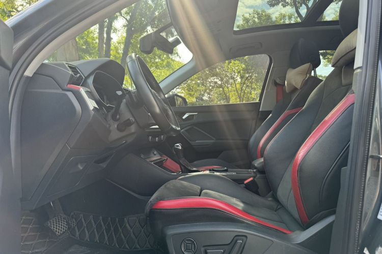 奥迪Q3 2020款 35 TFSI 时尚动感型中控内饰7005