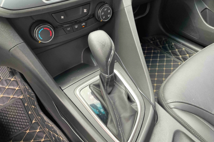 别克 英朗 2018款 18T 自动精英型中控内饰7004