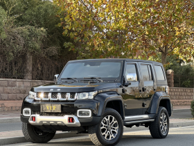 北京BJ40 2023款 2.0T 自动四驱城市猎人版侠客型