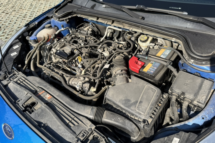 福特 福克斯 2020款 两厢 EcoBoost 180 自动锋潮型局部细节9001