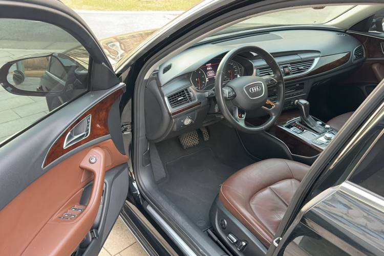 奥迪A6L 2017款 TFSI 舒适型中控内饰7002